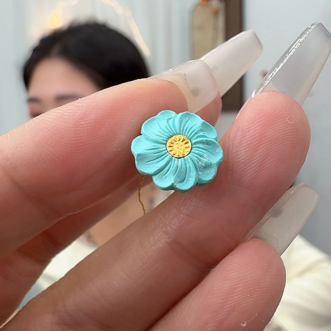 绿松石未镶嵌挂件