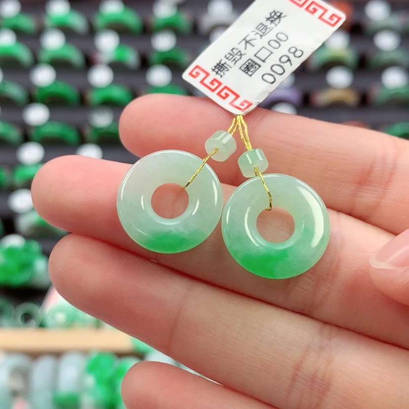 【闪购商品】未镶嵌戒指翡翠甜甜圈一对
