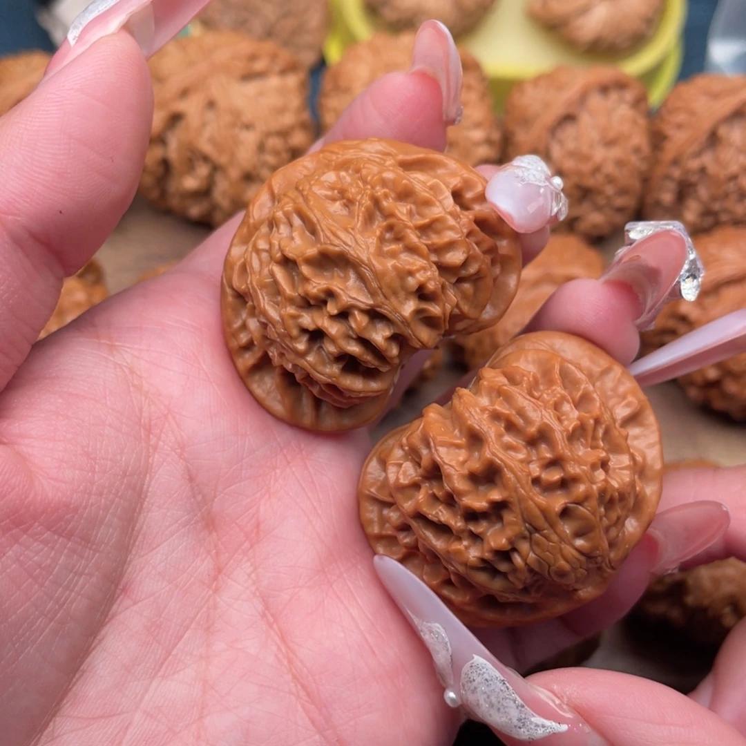 修***修文玩核桃把件桃心宫灯41.5