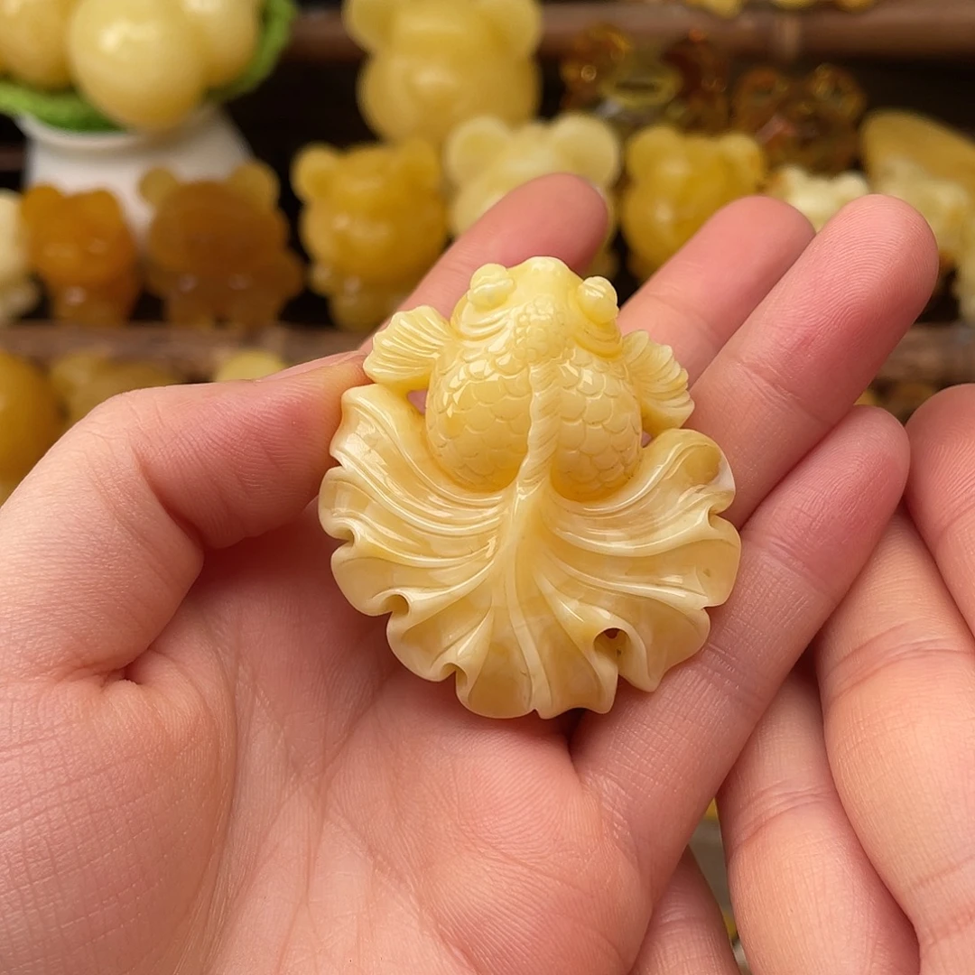 琥珀未镶嵌珠宝奇石