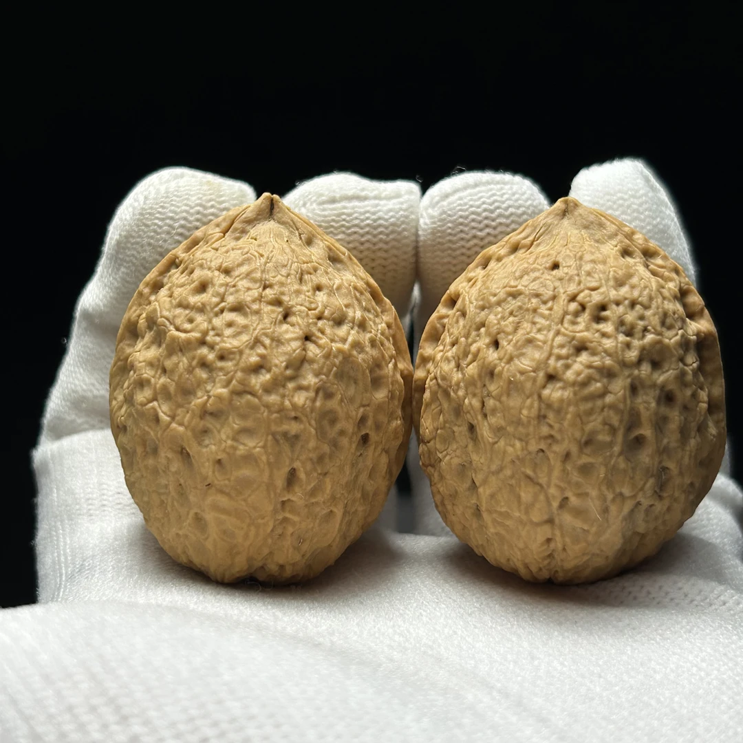 42尺寸桃心元宝云南铁核桃