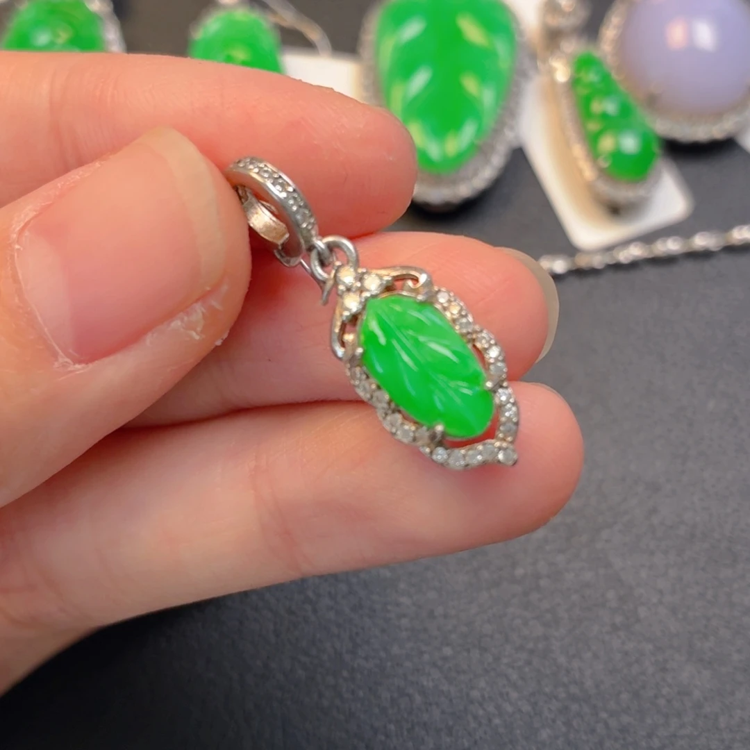 翡翠银S925镶嵌吊坠(不含链)
