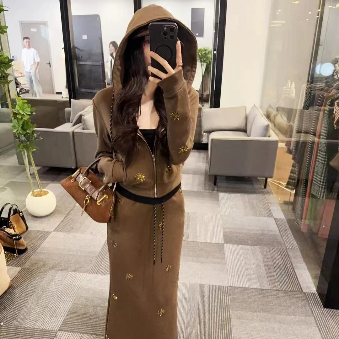 韩版轻奢烫钻连帽拉链长袖卫衣高腰半裙两件套女2025冬季新款套装