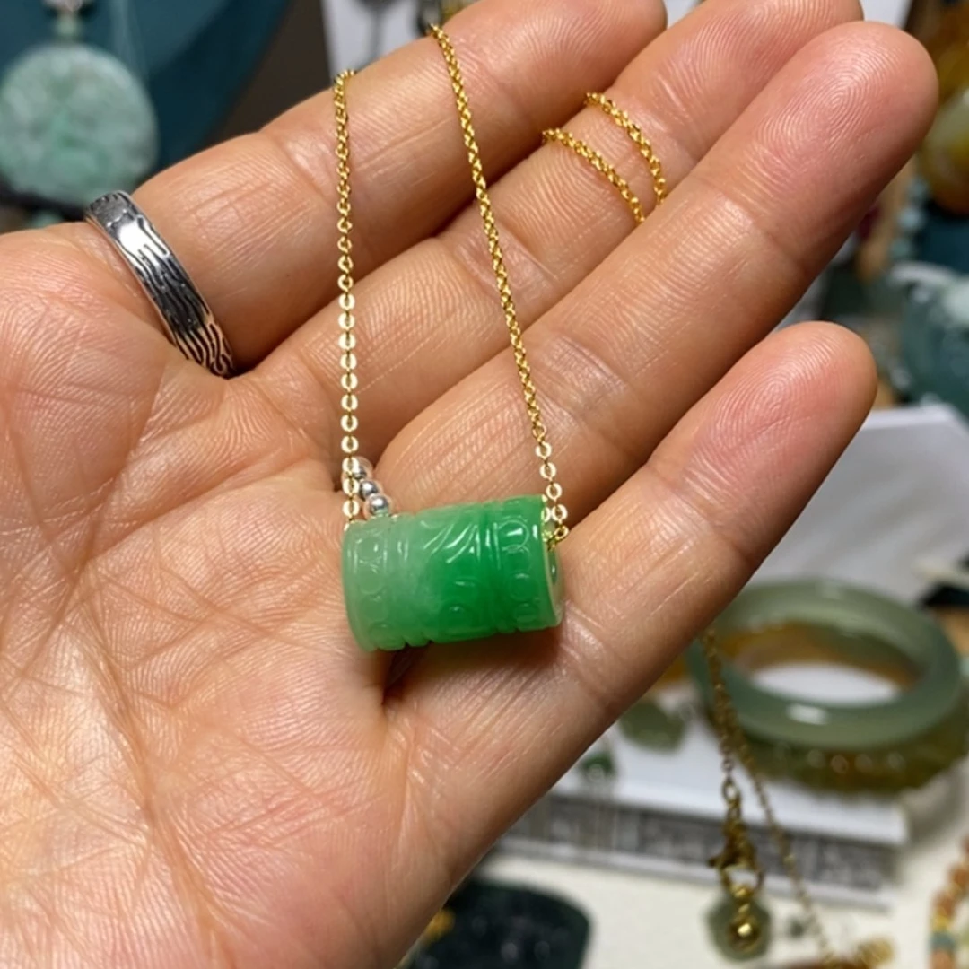 【闪购商品】翡翠吊坠(赠链)未镶嵌