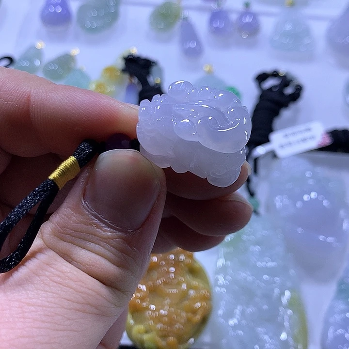 翡翠颈饰未镶嵌天然翡翠A货吊坠