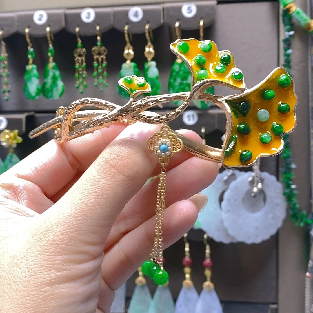 未镶嵌翡翠耳饰翡翠