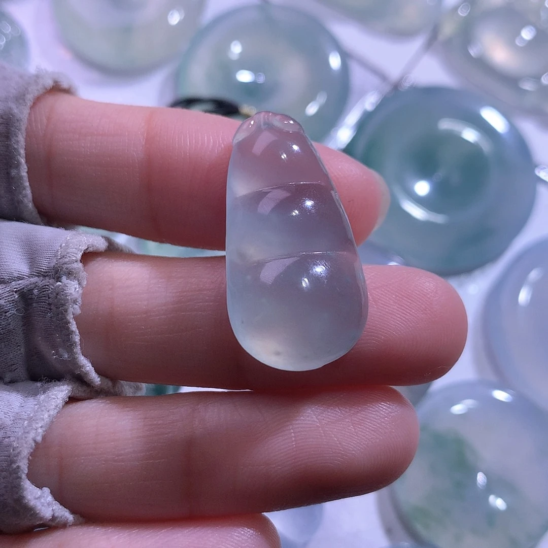 颈饰未镶嵌翡翠豆