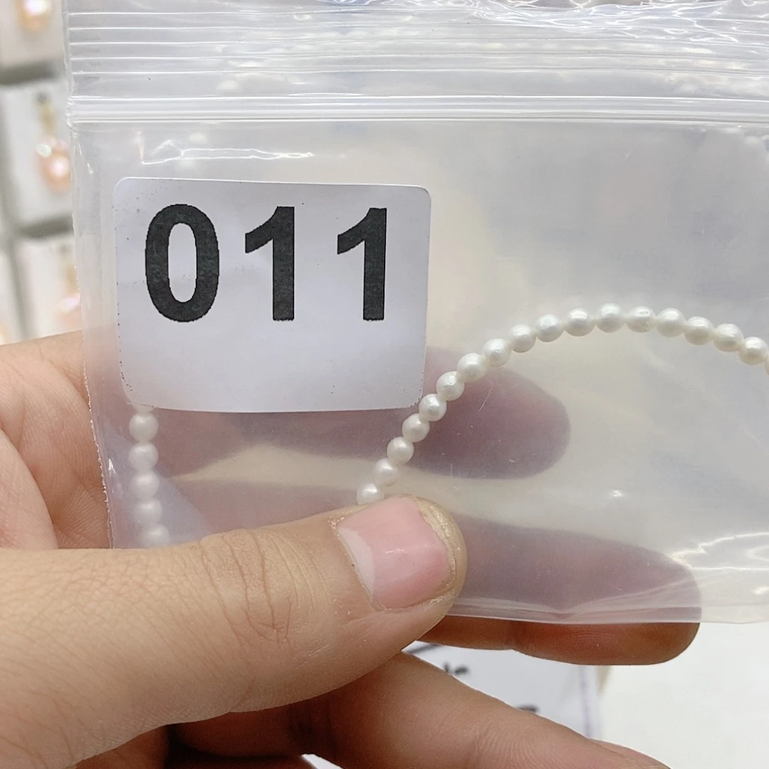 淡水珍珠颈饰合金