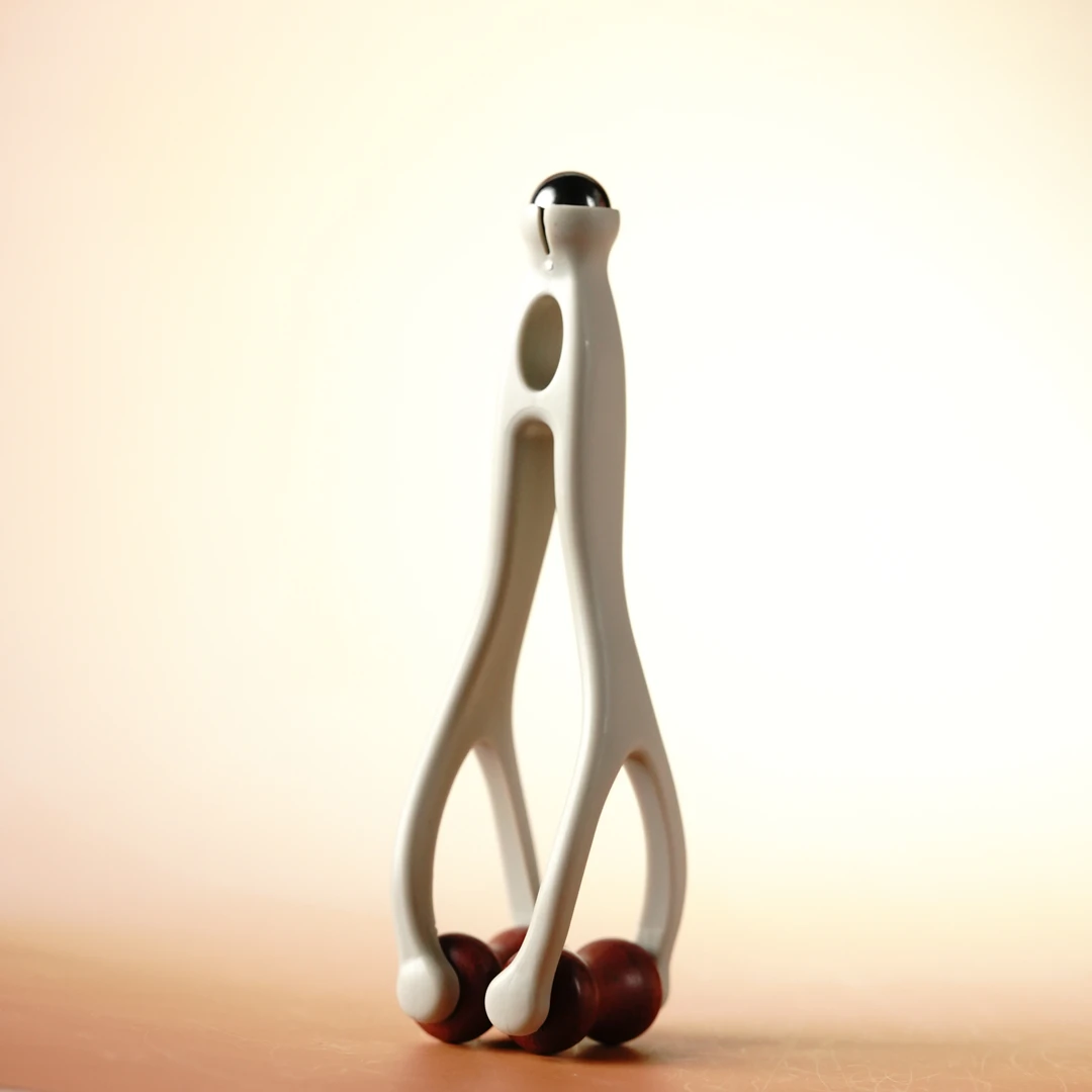 【珊木居】HXZ1533 TO-P系列 红麝合香珠手指按摩夹 颜色随机