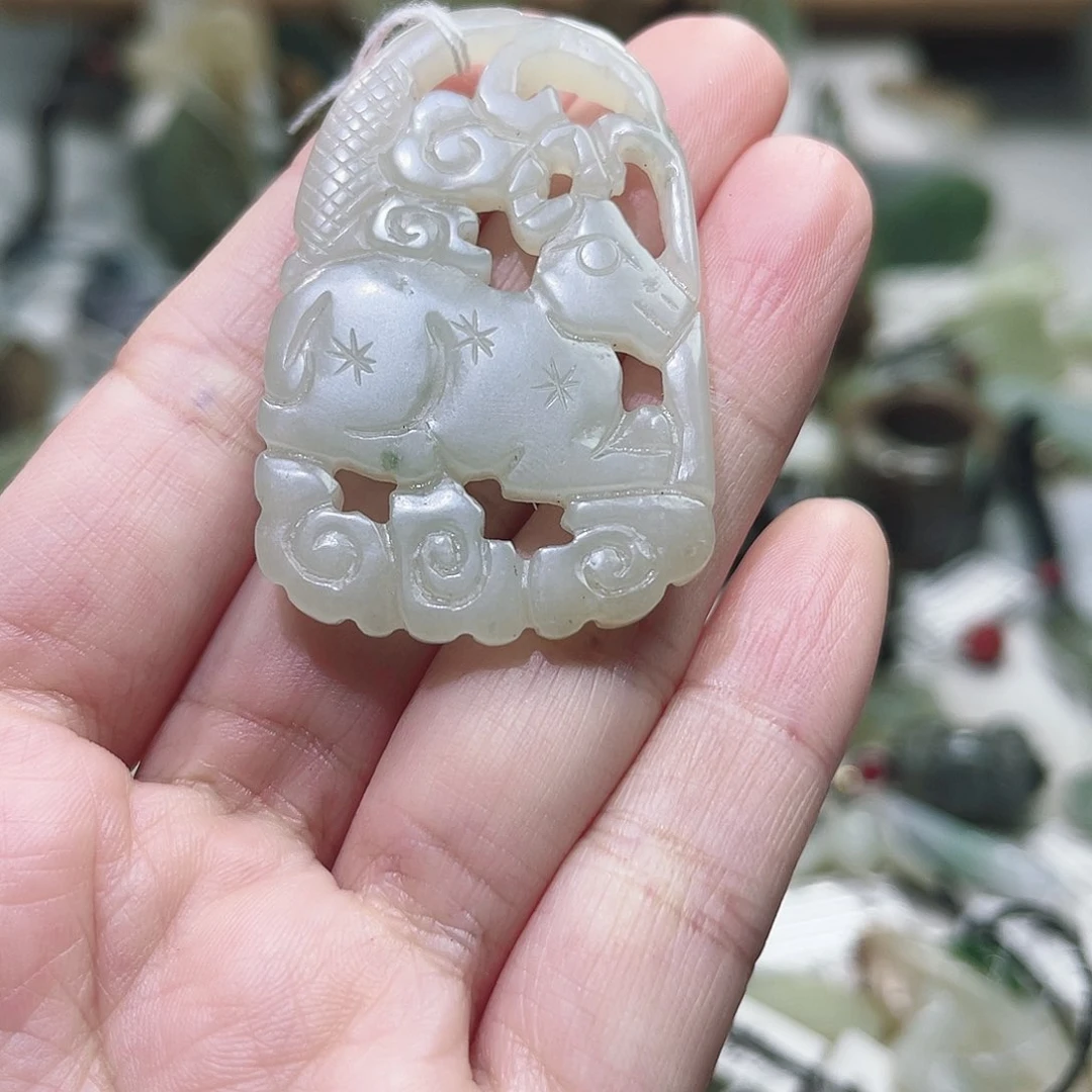 和田玉颈饰未镶嵌