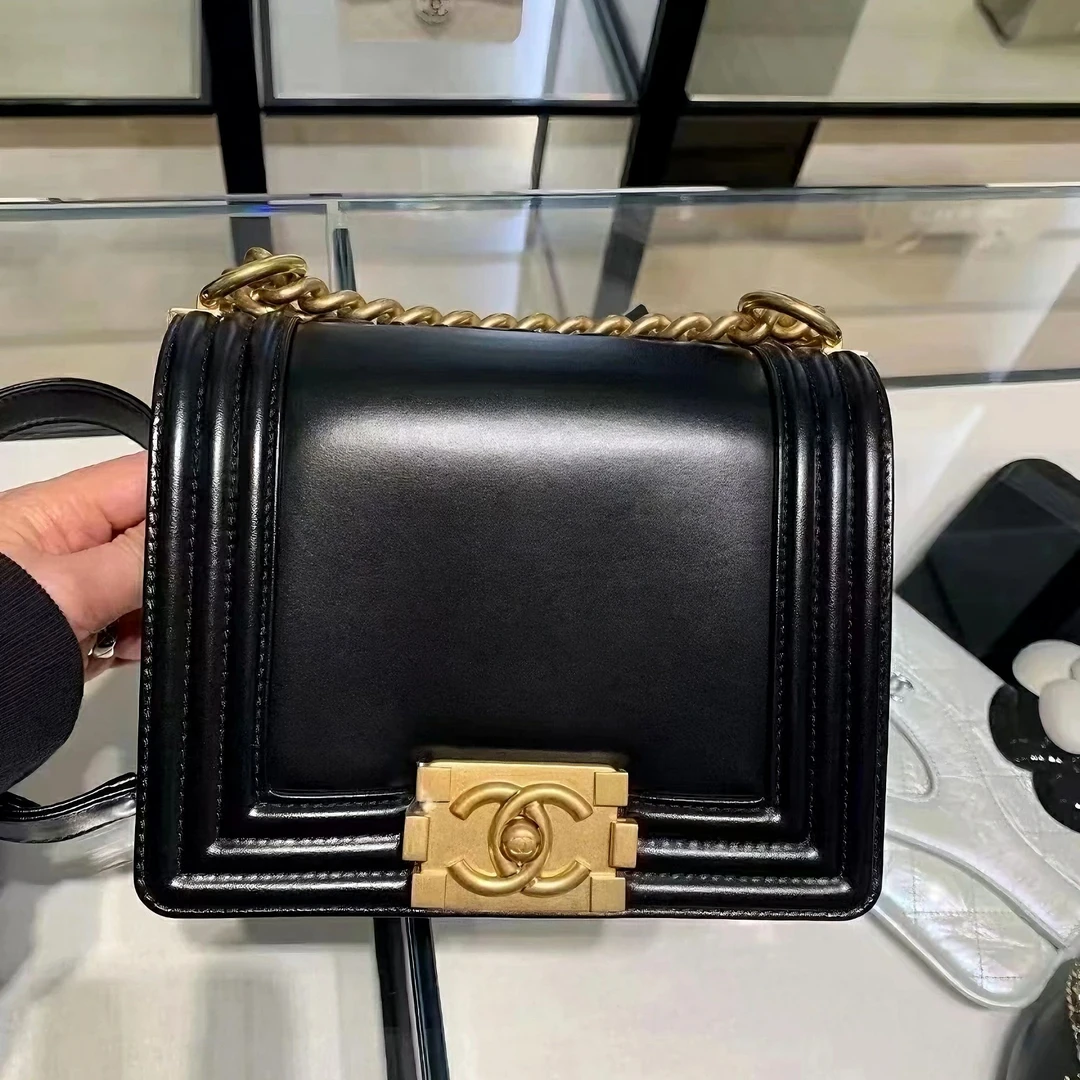 99新 Chanel/香奈儿 0560|香奈儿黑金牛芯片新款leboy斜挎包|香奈