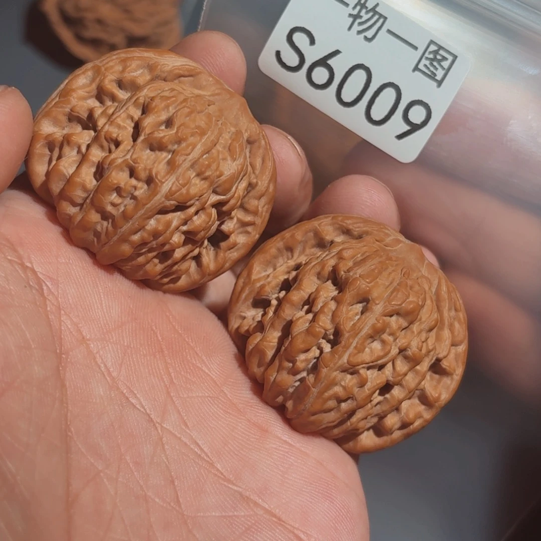 文玩核桃把件汉高楼