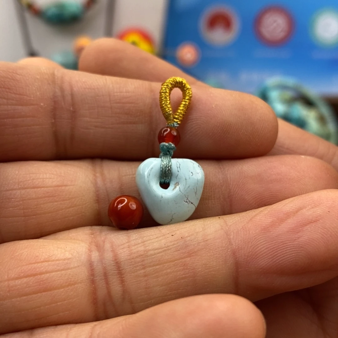 南红玛瑙未镶嵌珠宝奇石