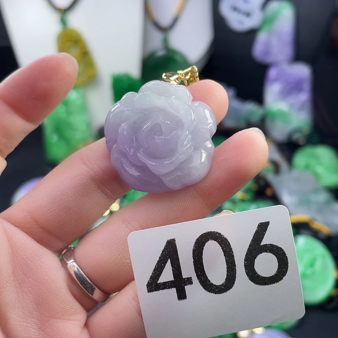 翡翠未镶嵌吊坠(赠链)