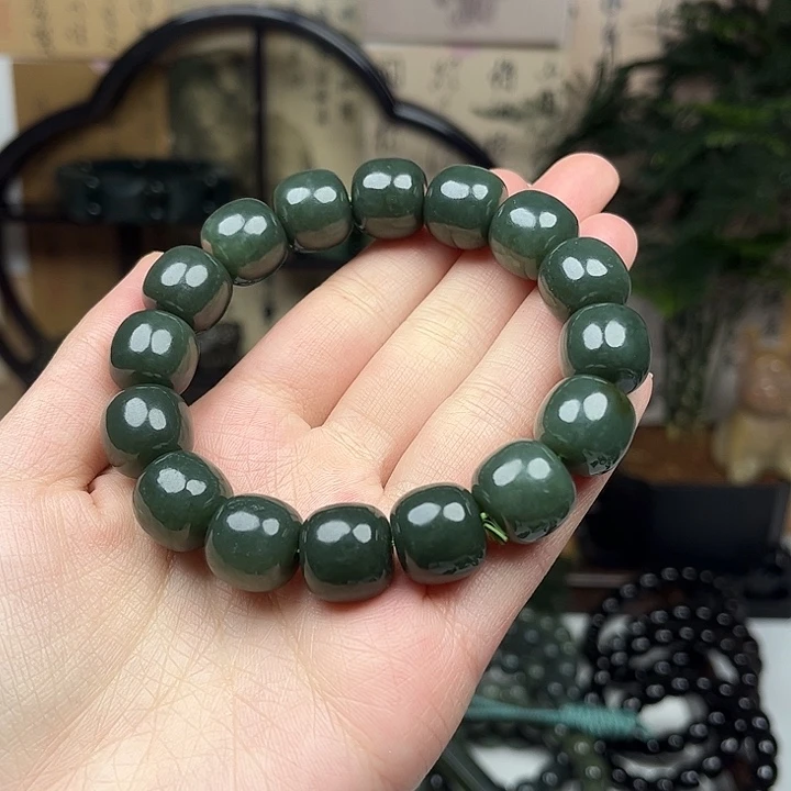 和田玉未镶嵌手串