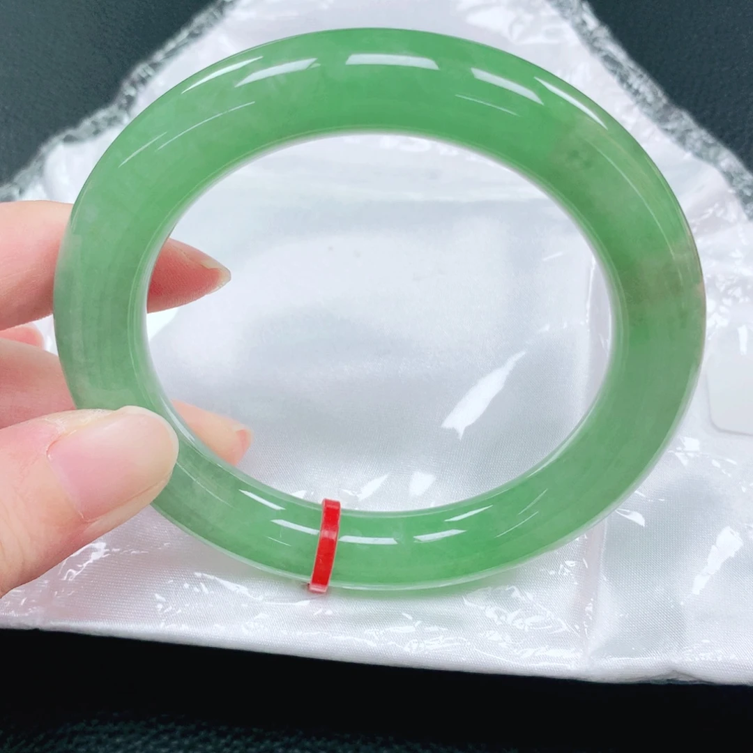 未镶嵌手镯翡翠58圈