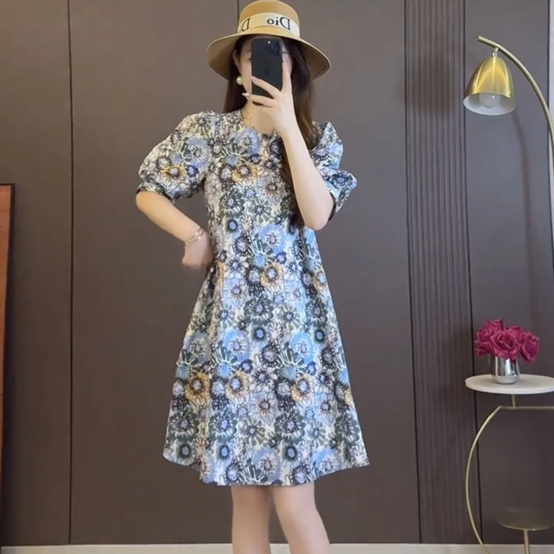 大码夏季新款宽松显瘦气质连衣裙胖mm短袖设计款碎花泡泡袖A字裙