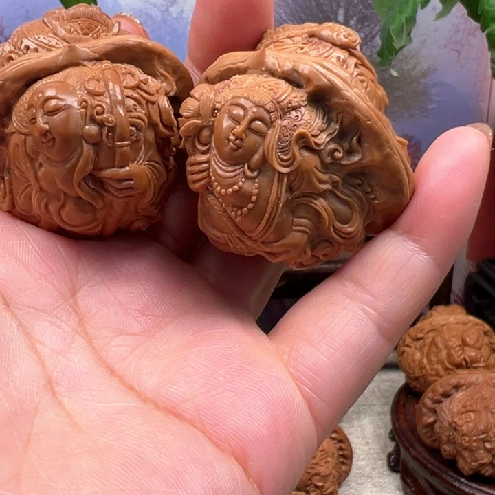 精***武蛤蟆头四大菩萨核桃雕刻