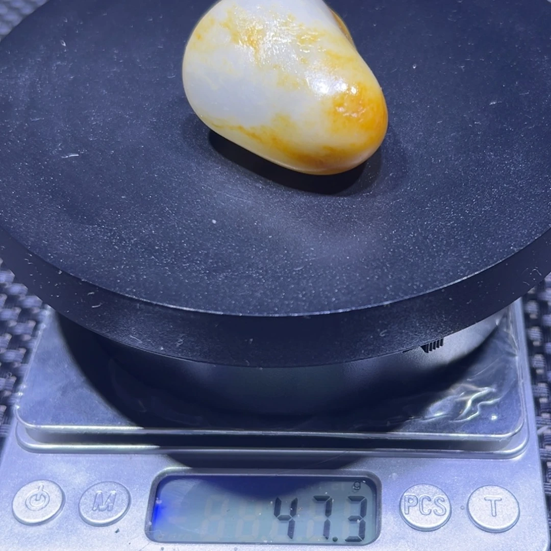吊坠(不含链)未镶嵌和田玉（子料）47-35