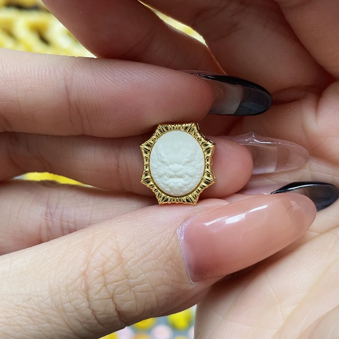 琥珀珠宝奇石银S925镶嵌白蜡镶嵌背云