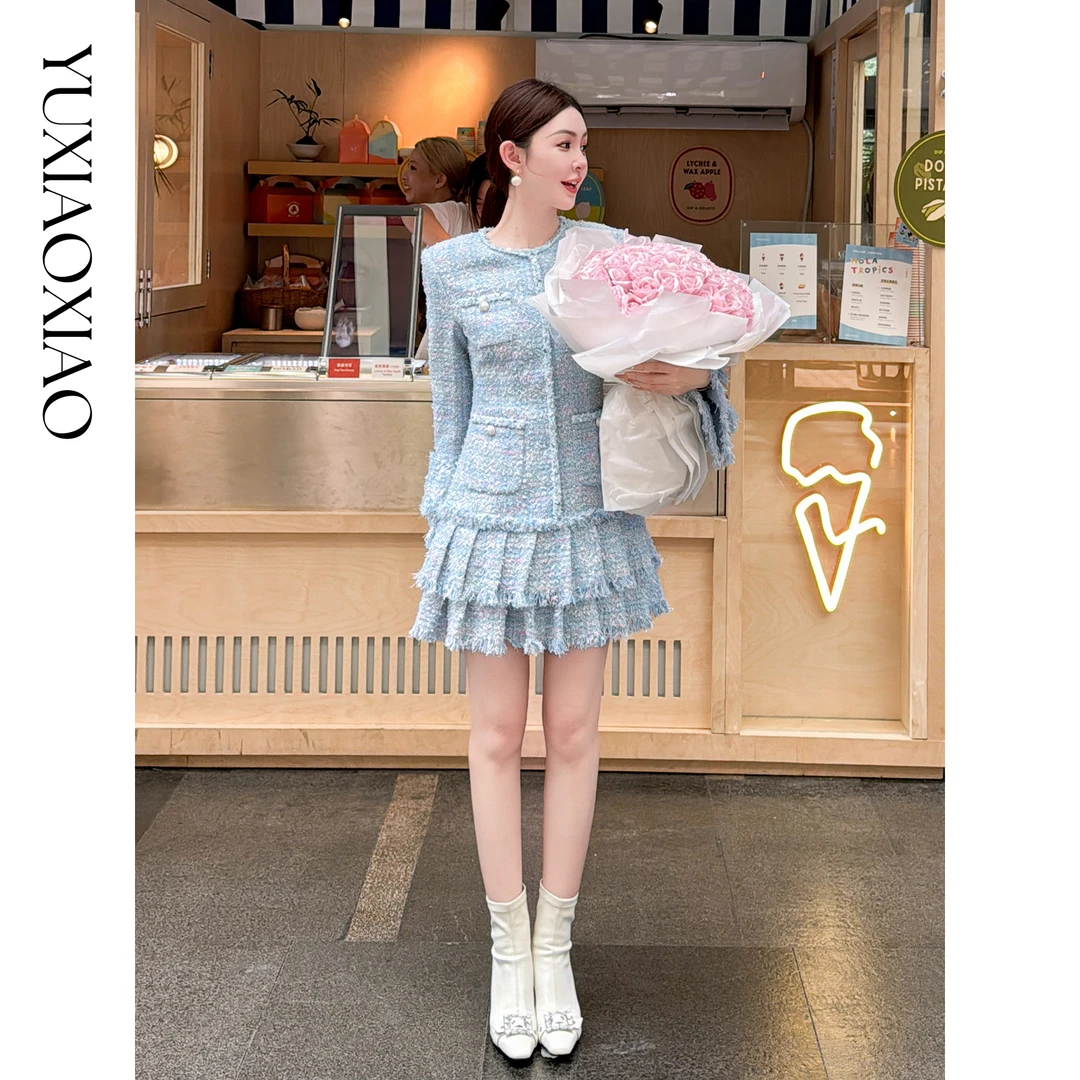 余潇潇【冰蓝梦境】时尚圆领拼接精致珍珠扣粗花呢毛须边收腰连衣裙