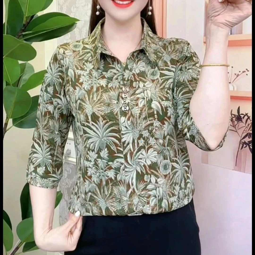 中老年时尚妈妈装夏季新款衬衫领洋气薄七分袖百搭款小衫花款