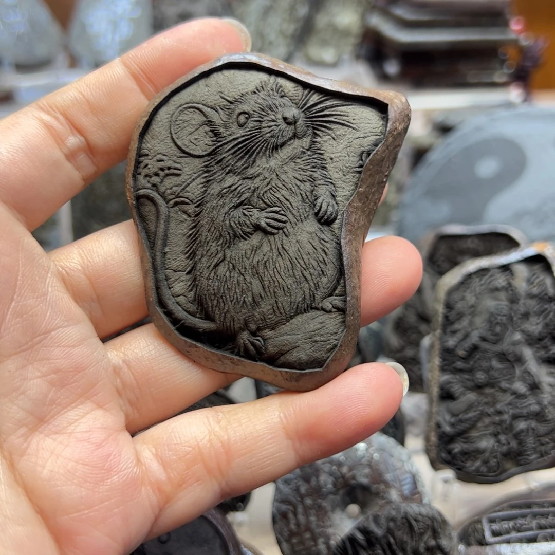 V***i小石头哈哈哈哈哈哈回家