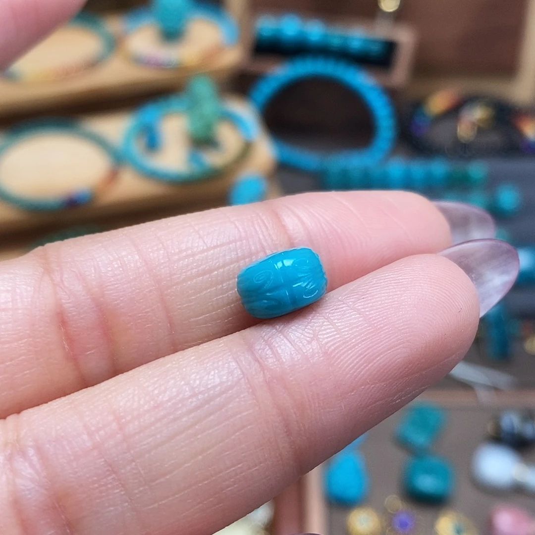 绿松石未镶嵌珠宝奇石