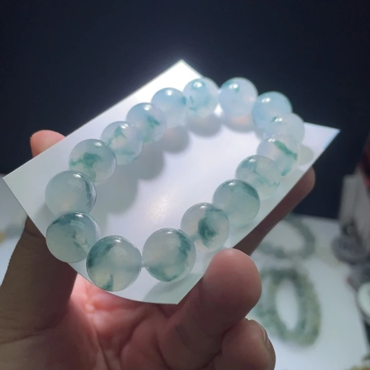 未镶嵌定制翡翠烟**散翡翠卡12.8