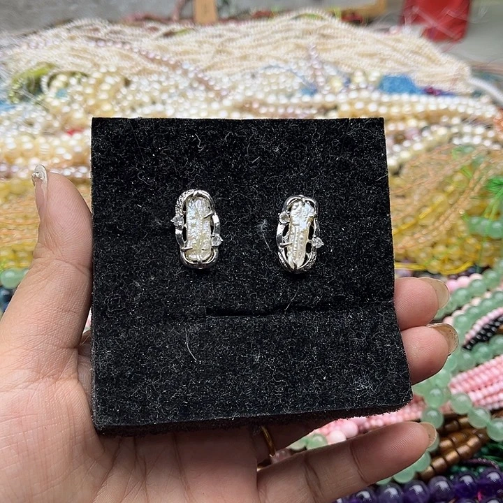 玛瑙/玉髓珠宝半成品未镶嵌一对巴洛克珍珠耳钉