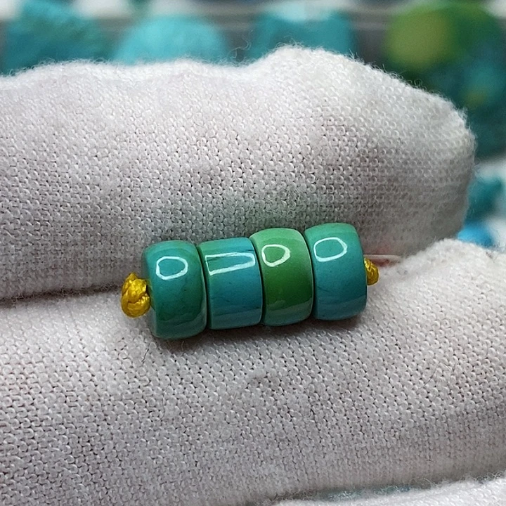 未镶嵌绿松石天然原矿 带武汉地大证书