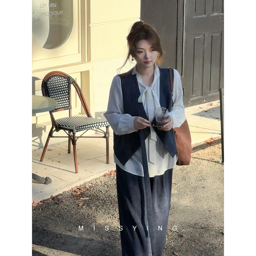 应小姐【里昂画廊】微胖大码秋季休闲显瘦设计感时尚宽松马甲+长裤