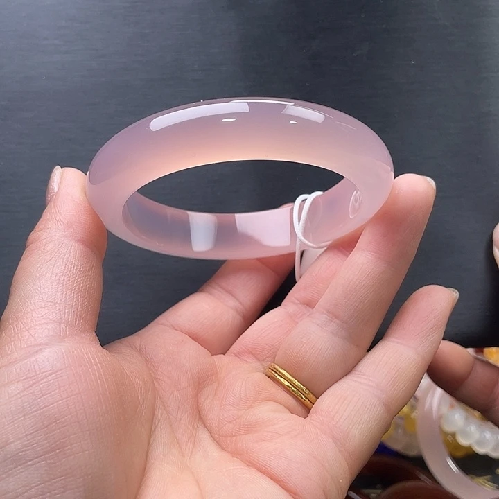 玛瑙/玉髓未镶嵌手镯60.7