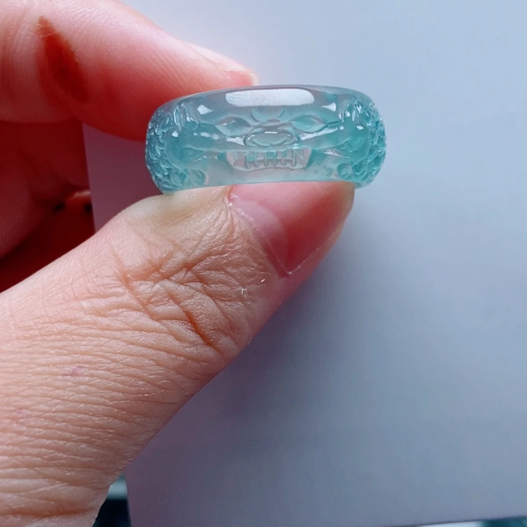 高***收翡翠戒指未镶嵌翡翠