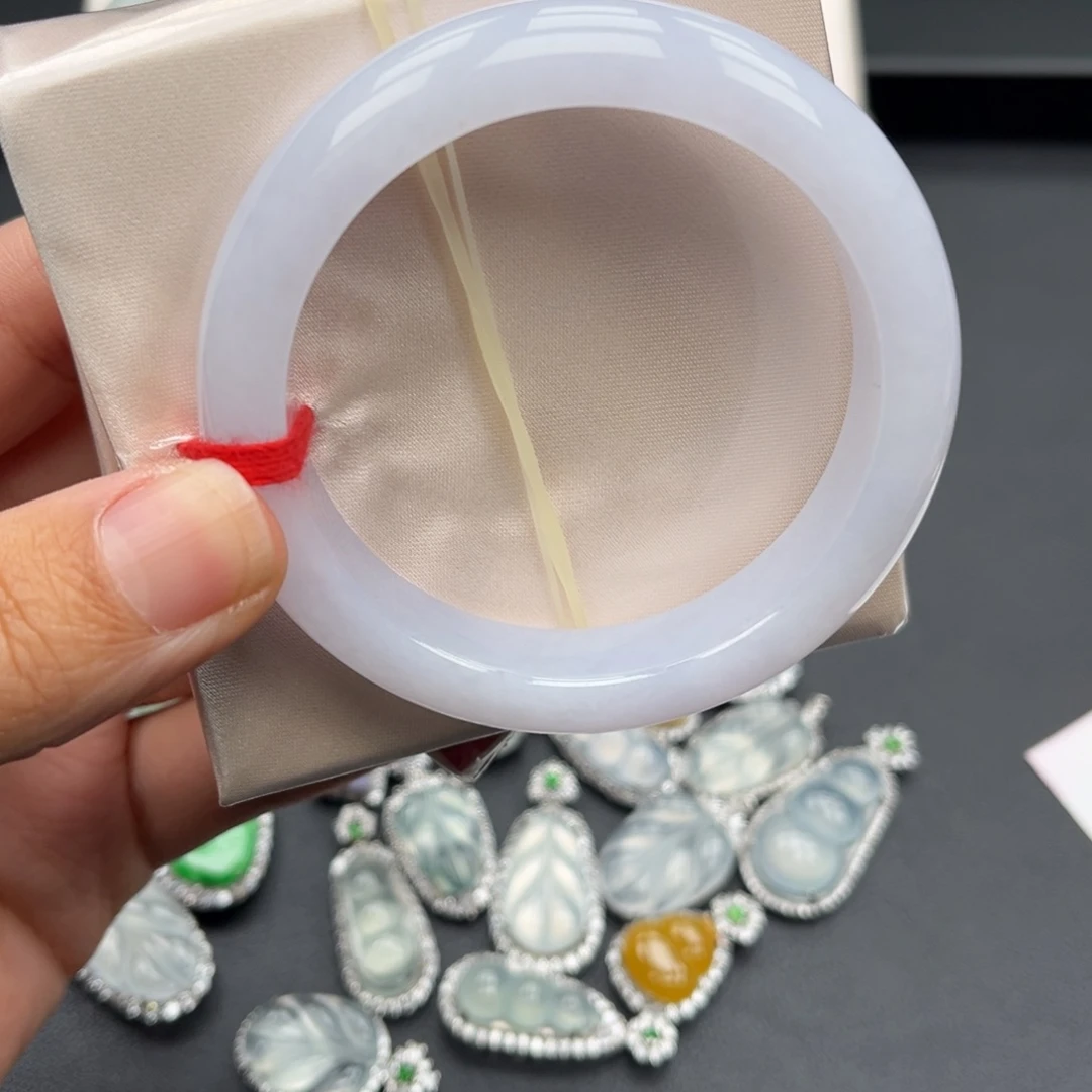 翡翠未镶嵌手镯手镯