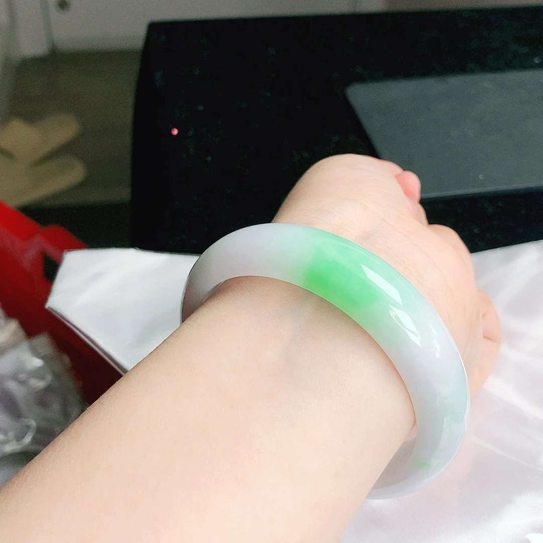 翡翠未镶嵌手镯缅甸天然a货翡翠手镯