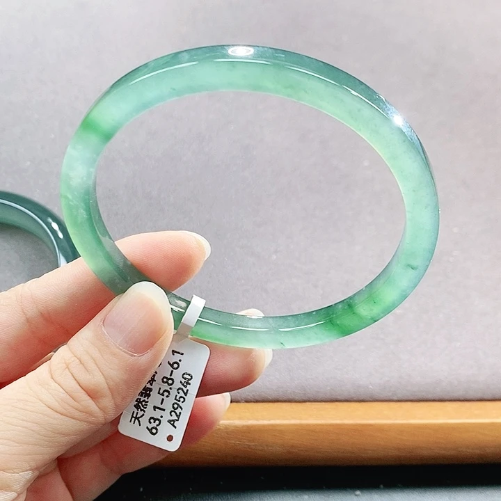 【闪购商品】未镶嵌手镯翡翠