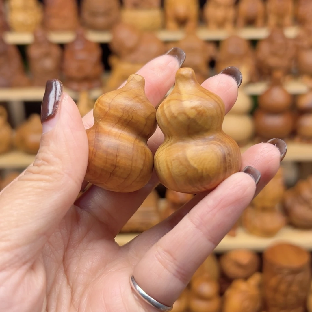 @***生柏木太行崖柏手把件