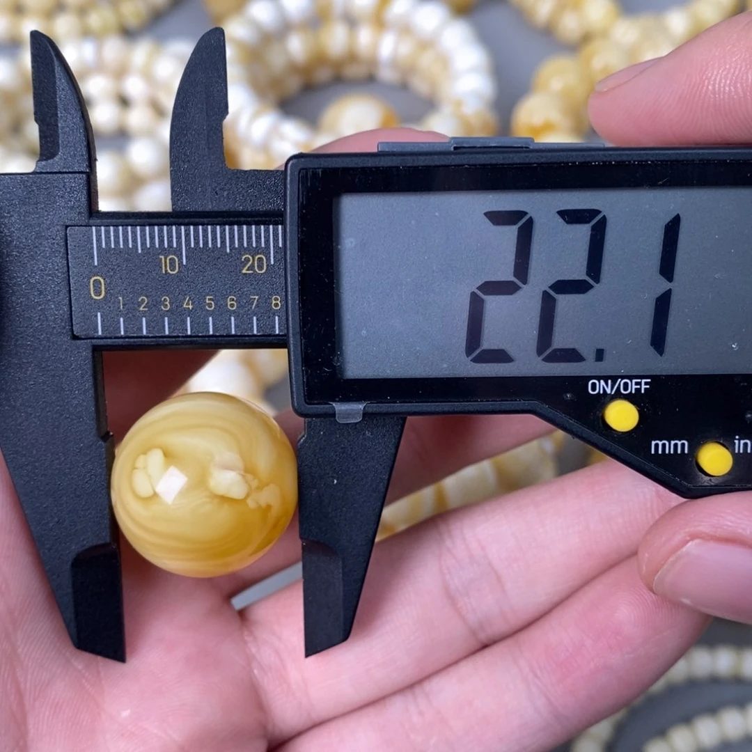 未镶嵌琥珀珠宝奇石6.1g