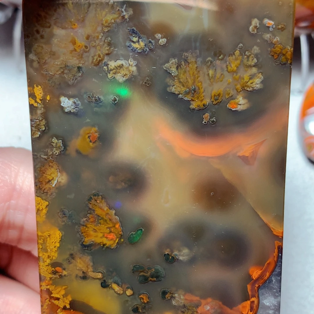 成***功玛瑙/玉髓未镶嵌战国红