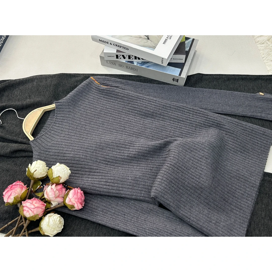 【灰色竖坑条】百搭针织长袖套头上衣 QC2137