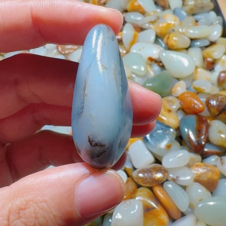 和田玉（糖玉）未镶嵌颈饰17克