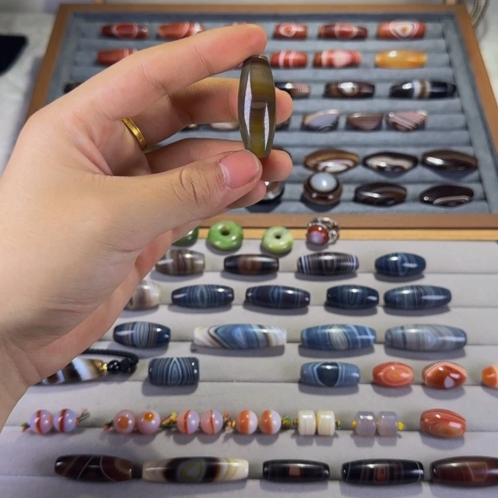 合金颈饰玛瑙/玉髓