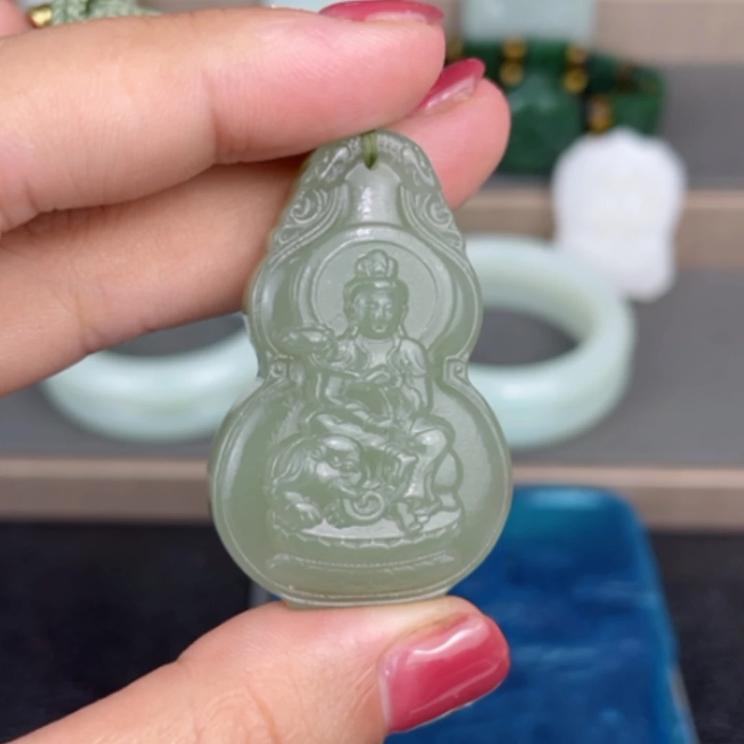 【闪购商品】颈饰未镶嵌和田玉