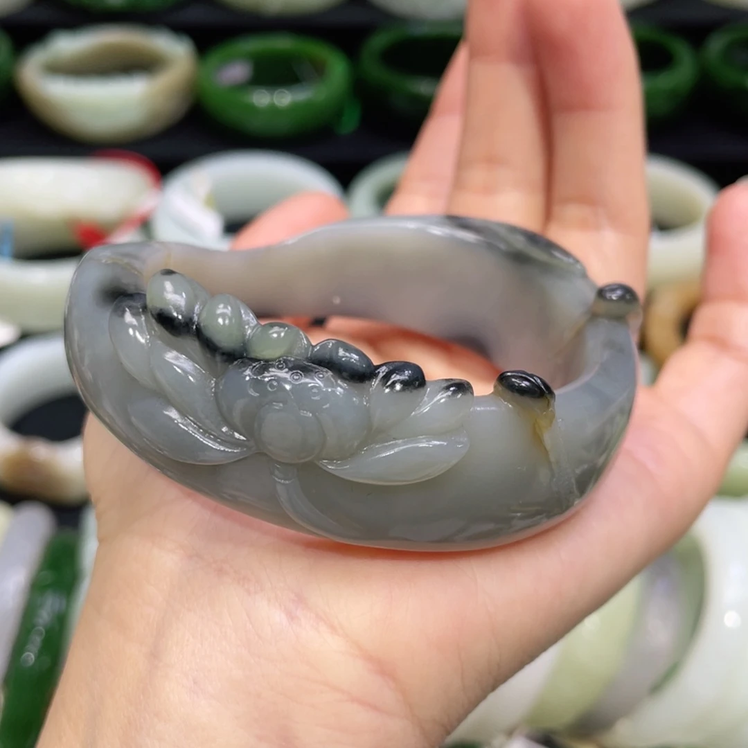 未镶嵌手镯和田玉23