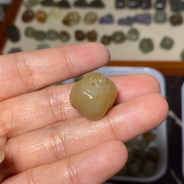 和田玉未镶嵌手链微瑕