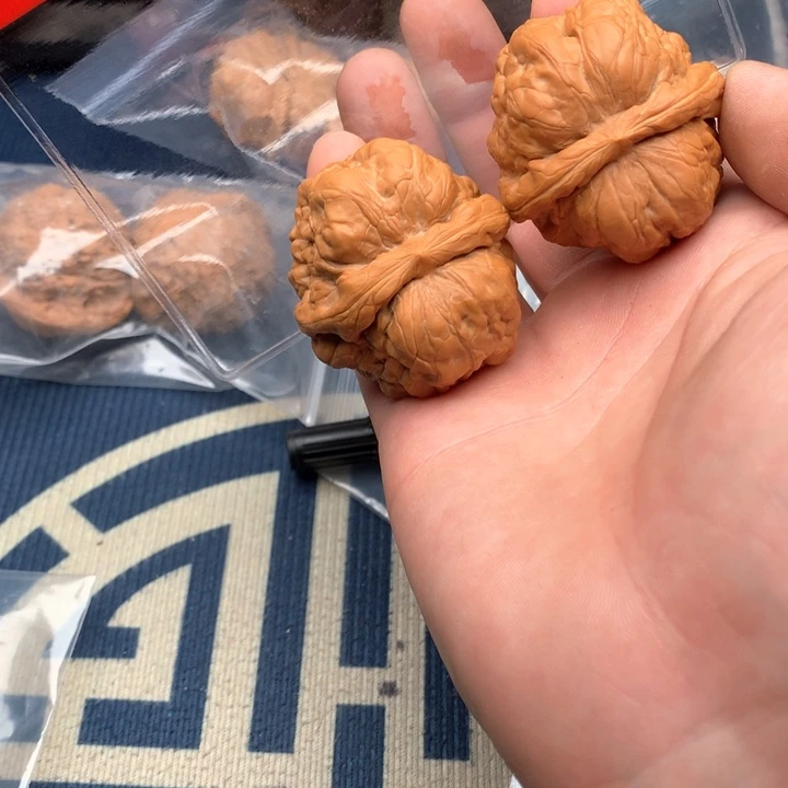 文玩核桃吊坠43蛤蟆头306