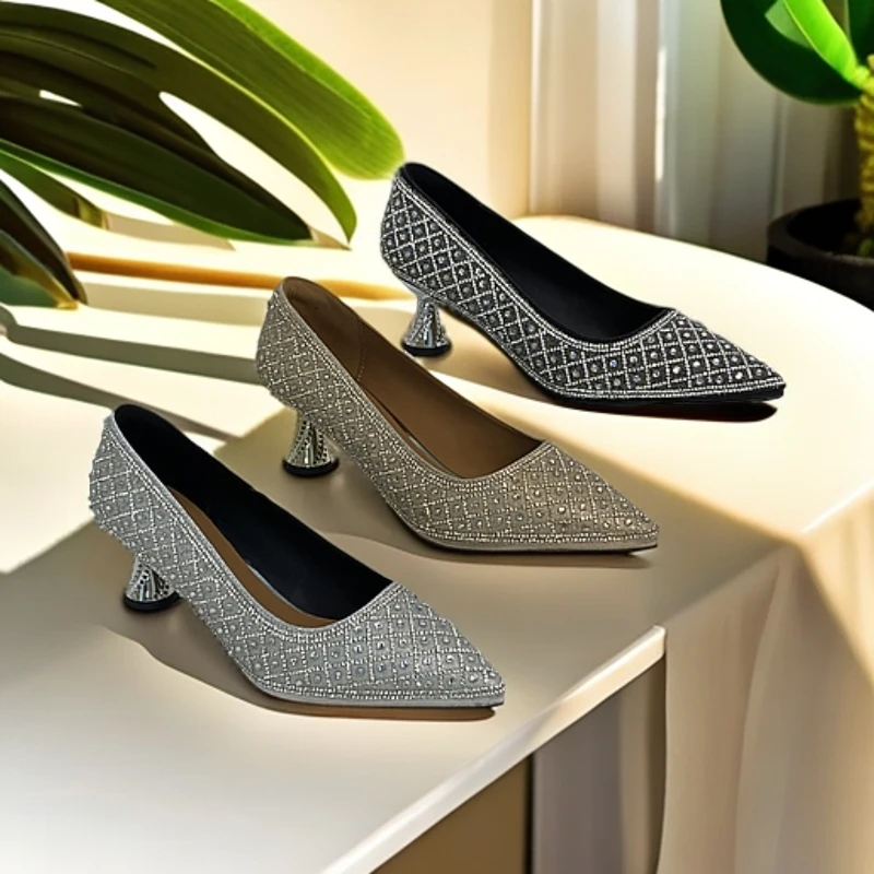 90811春秋新款满天星高级水钻尖头浅口单鞋D8