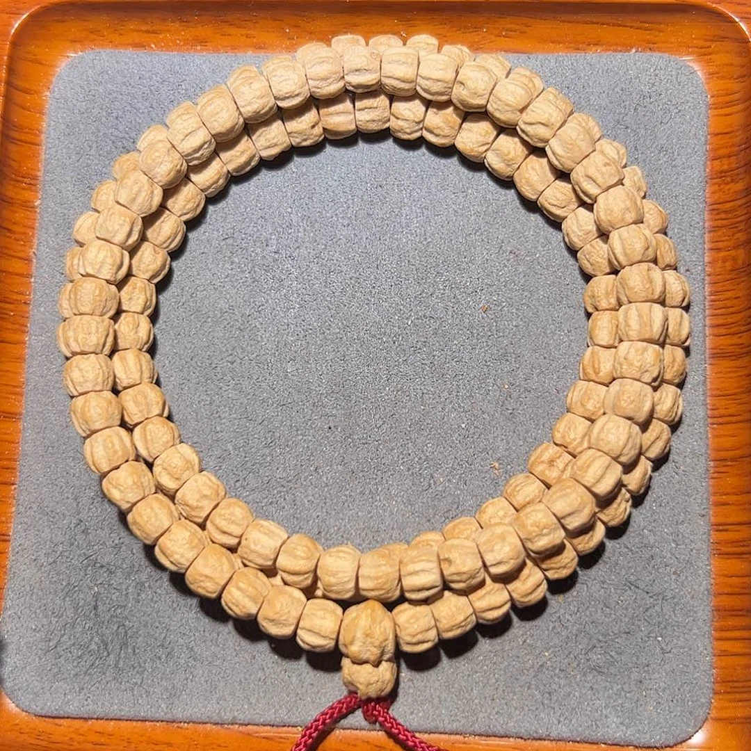 吊坠柏香籽/百香籽粉油皮方块多棱顺7.5+