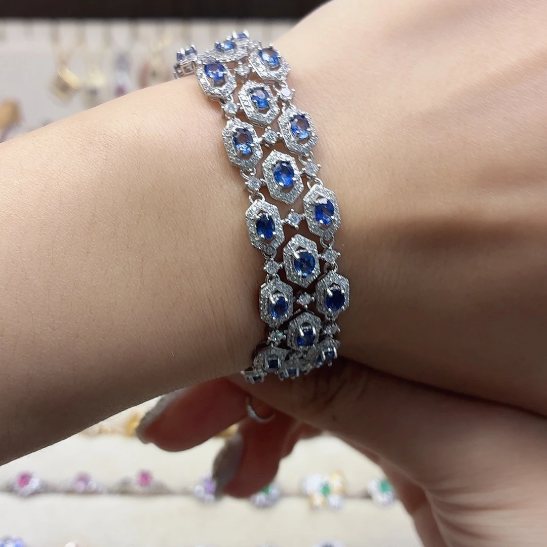 喵****手链蓝宝石银S925镶嵌